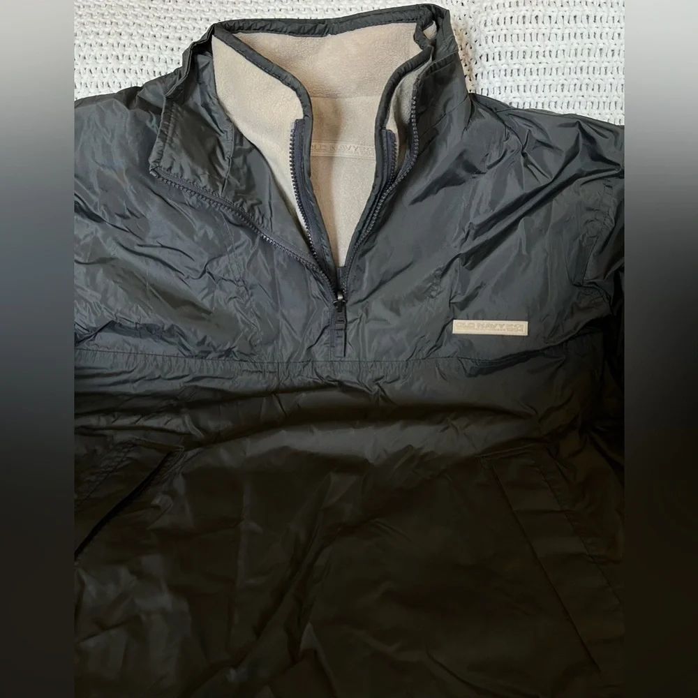 Old Navy Men’s Reversible Windbreaker Sweatshirt Performance Wear; Size M